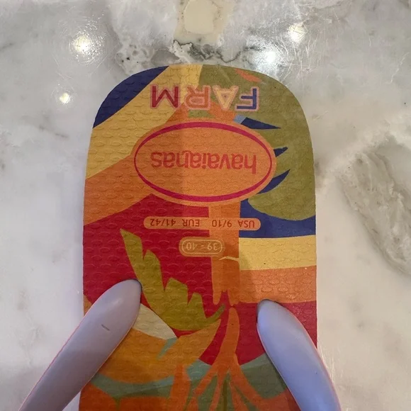 Havaianas Tropical Multicolor Flip Flops - Picture 3 of 3
